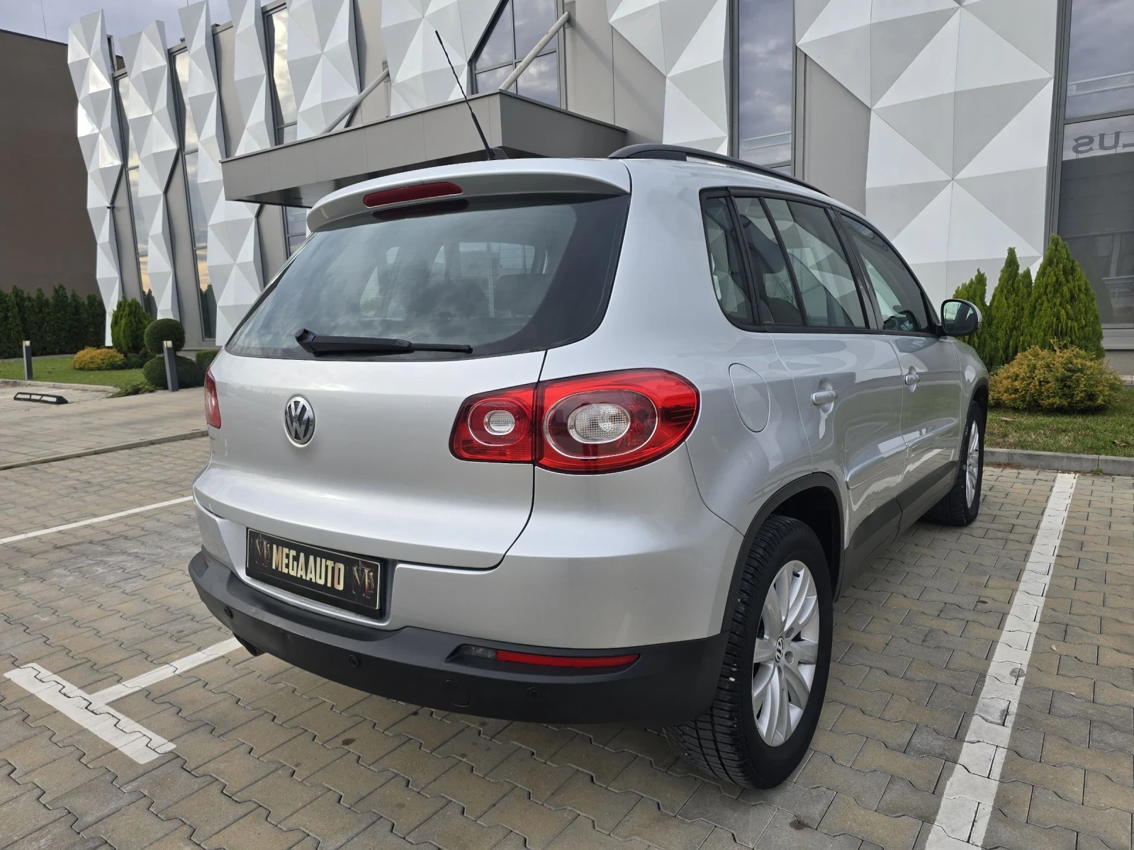 VW Tiguan 2.0Tdi  | Mobile.bg   4