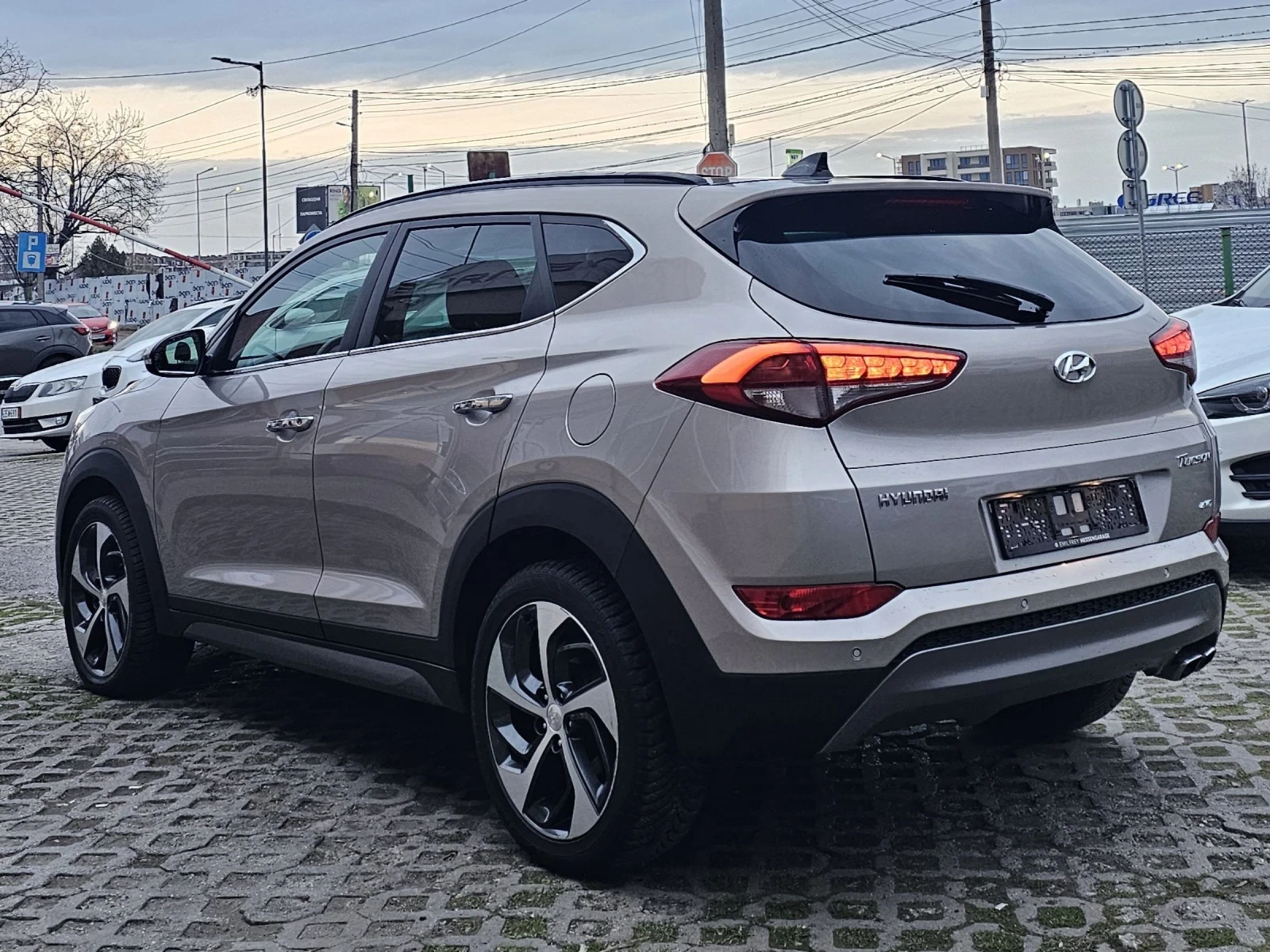 Hyundai Tucson 2.0 CRDI 4WD 185�.�. Keyless �������� | Mobile.bg � ����������� 3