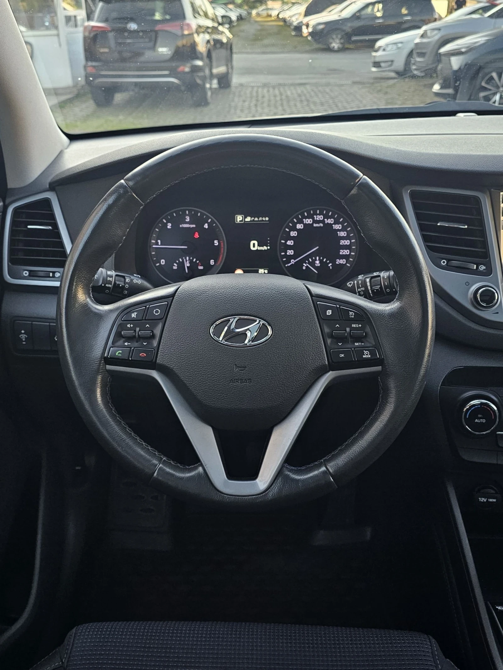 Hyundai Tucson 2.0 CRDI 4WD 185�.�. Keyless �������� | Mobile.bg � ����������� 12
