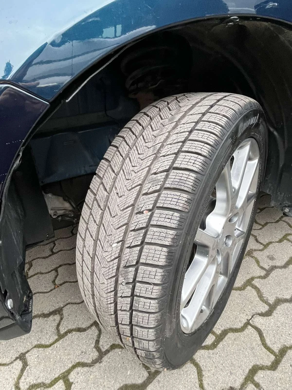 Fiat Freemont 2.0 Multijet АВТОМАТ4x4 DVD 7 МЕСТЕН КОЖЕН САЛОН  , снимка 15 - Автомобили и джипове - 53714488