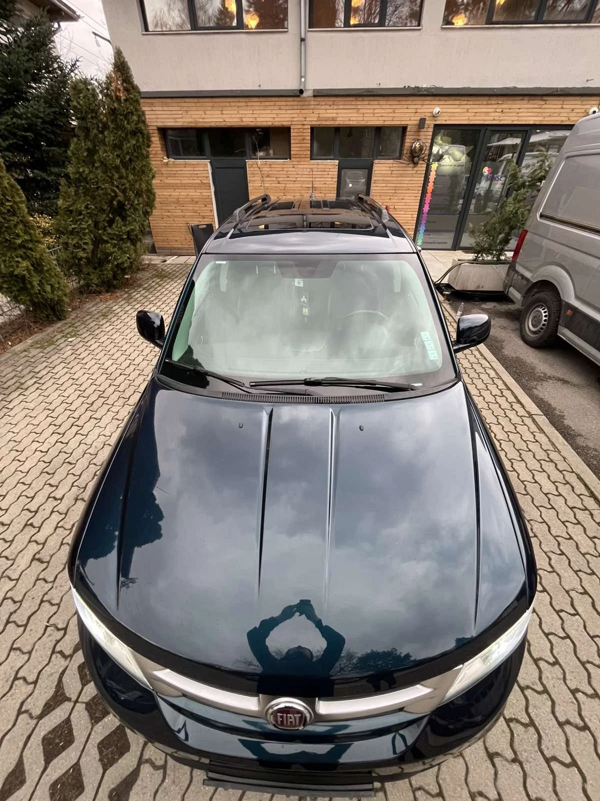 Fiat Freemont 2.0 Multijet АВТОМАТ4x4 DVD 7 МЕСТЕН КОЖЕН САЛОН  , снимка 3 - Автомобили и джипове - 53714488