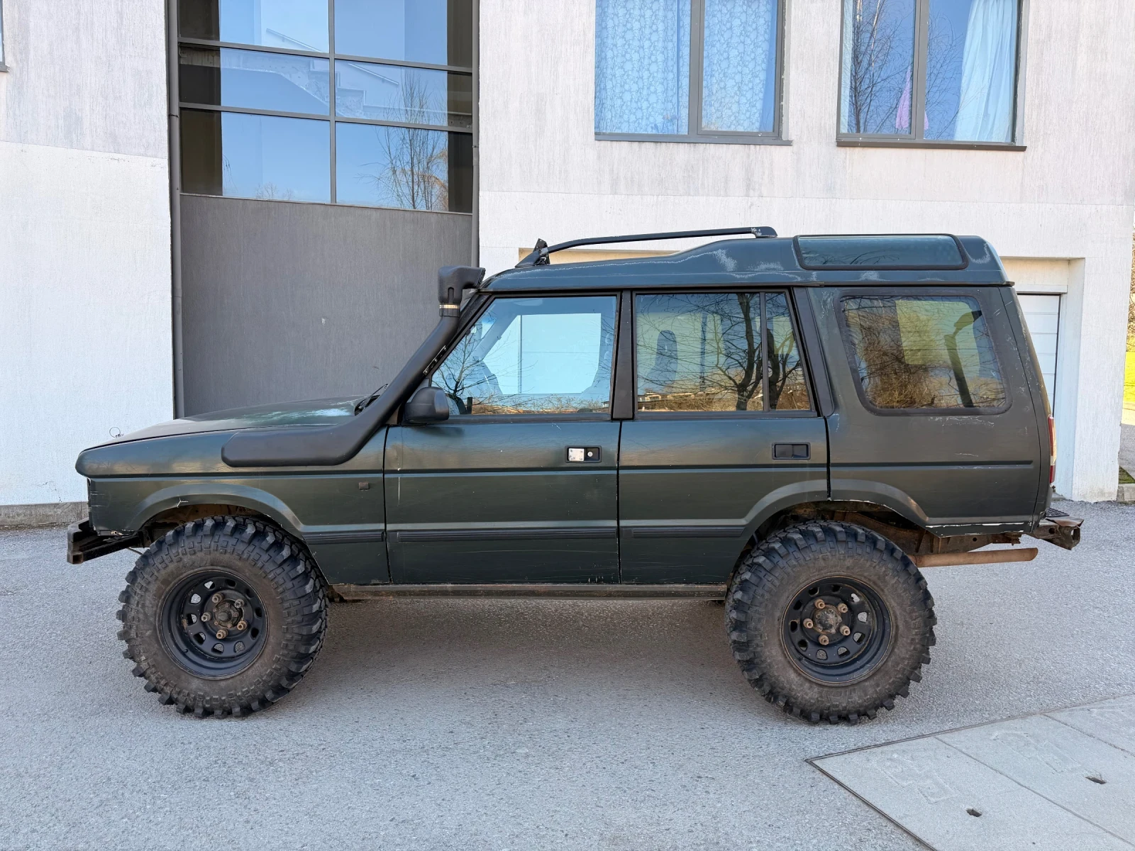 Land Rover Discovery 2.5tD / 33  ГУМИ / ЛЕБЕДКА, снимка 4 - Автомобили и джипове - 54140220