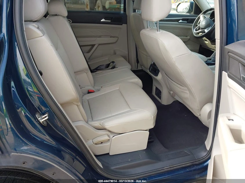 VW Atlas 2.0l Volkswagen 2.0T Se, снимка 8 - Автомобили и джипове - 54141648