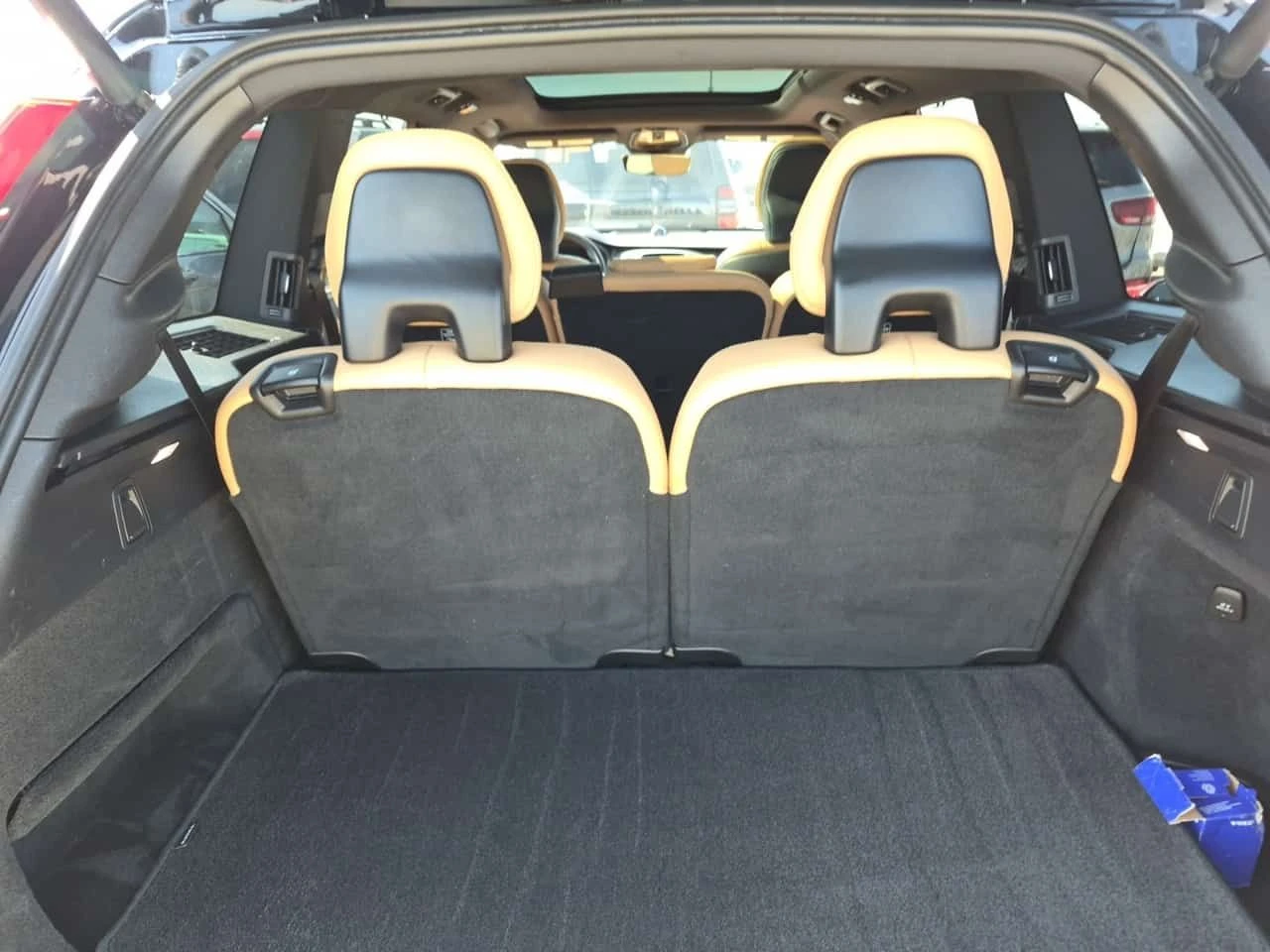 Volvo Xc90 * ULTIMATE BRIGHT THEME * CARFAX * БЕЗ ПЪРВОНАЧАЛН, снимка 15 - Автомобили и джипове - 55313939