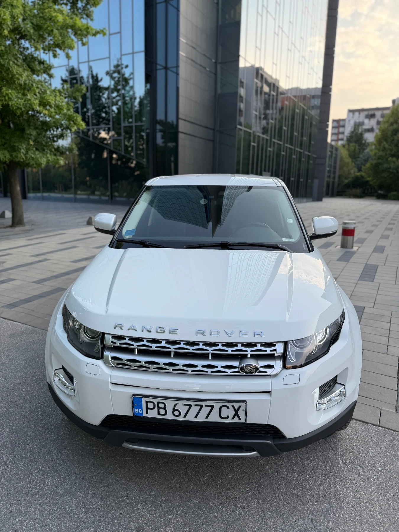 Land Rover Range Rover Evoque, снимка 3 - Автомобили и джипове - 55348324