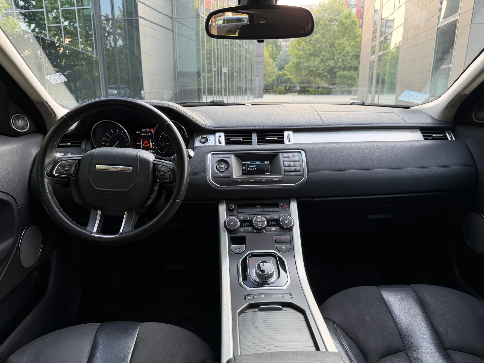 Land Rover Range Rover Evoque, снимка 12 - Автомобили и джипове - 55348324