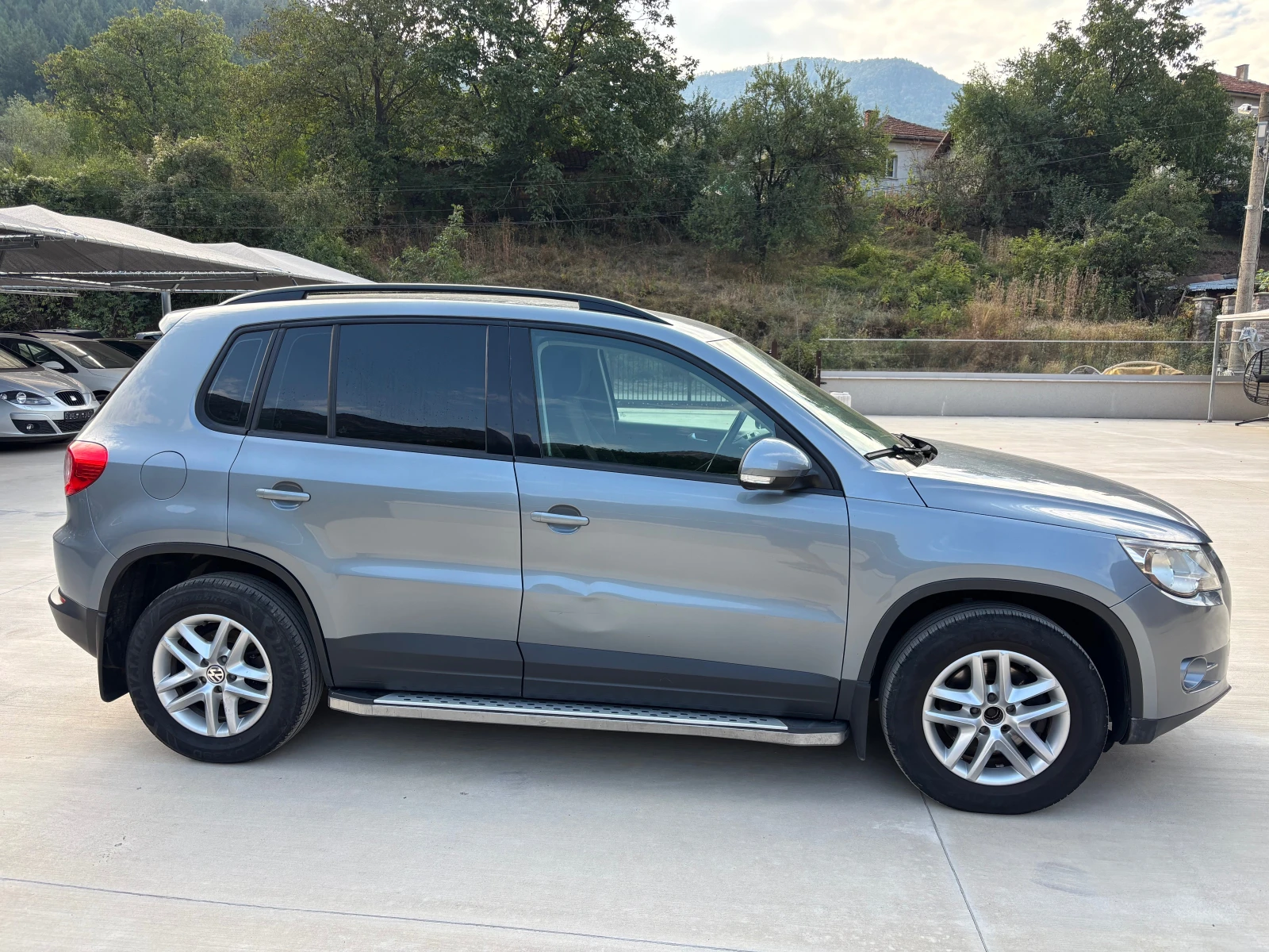VW Tiguan 2, 0tdi.4x4, 140k.Evro 5, , снимка 2 - Автомобили и джипове - 56038219