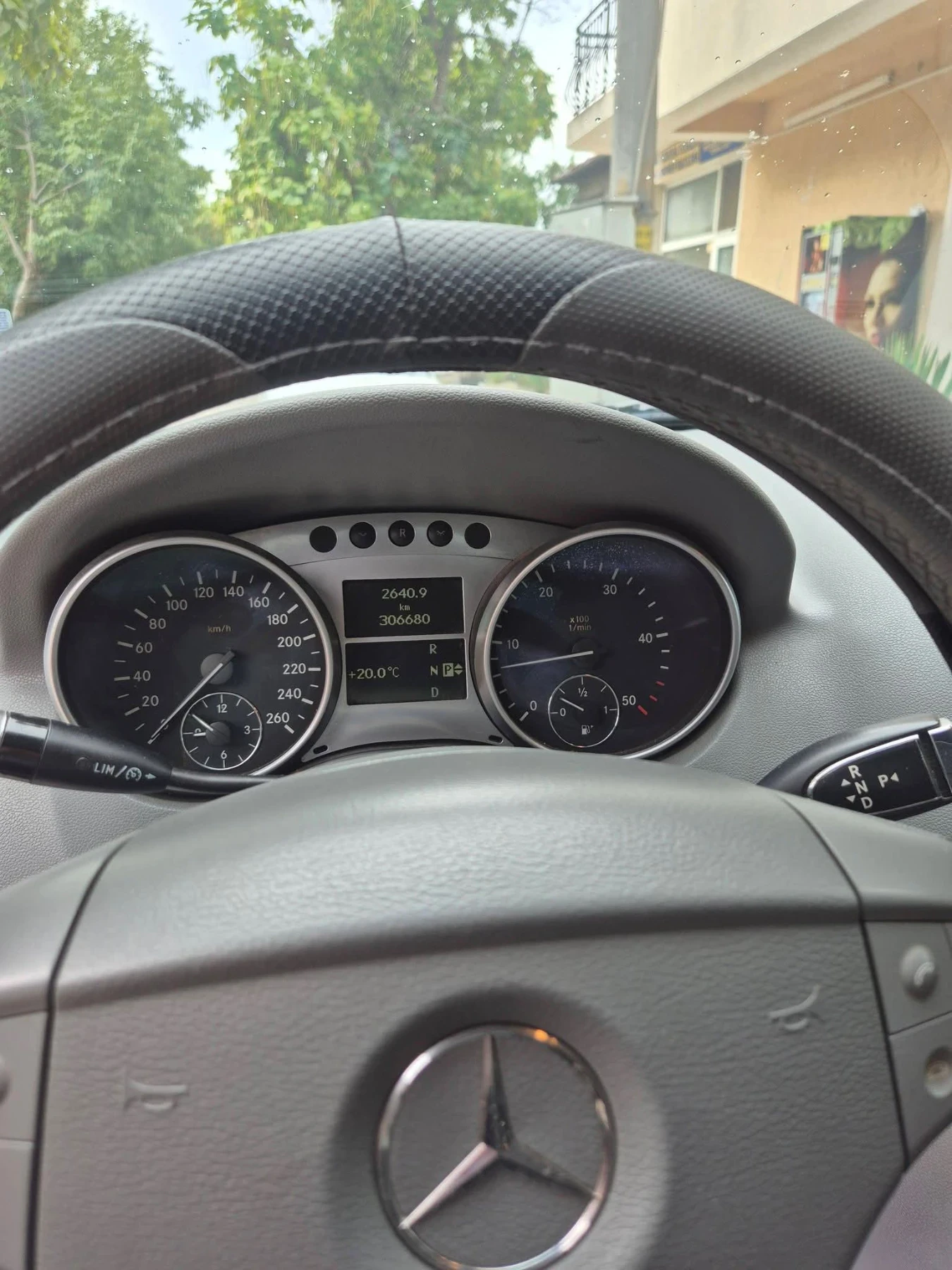 Mercedes-Benz ML 320, снимка 6 - Автомобили и джипове - 56608172