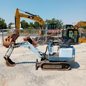      Kubota KH007 *  *  * 