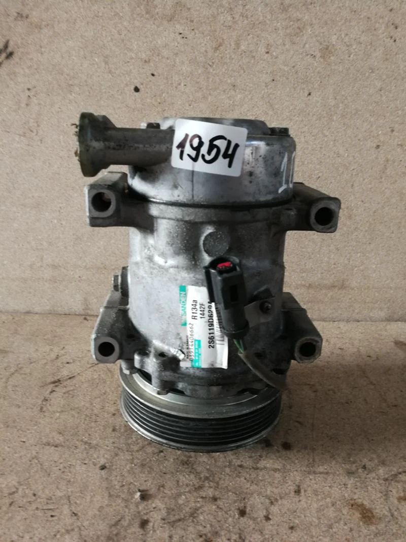  Компресор за климатик Ford Fiesta Courier Fucion Mazda 2 - 1.4tdci, снимка 1 - Части - 39839077