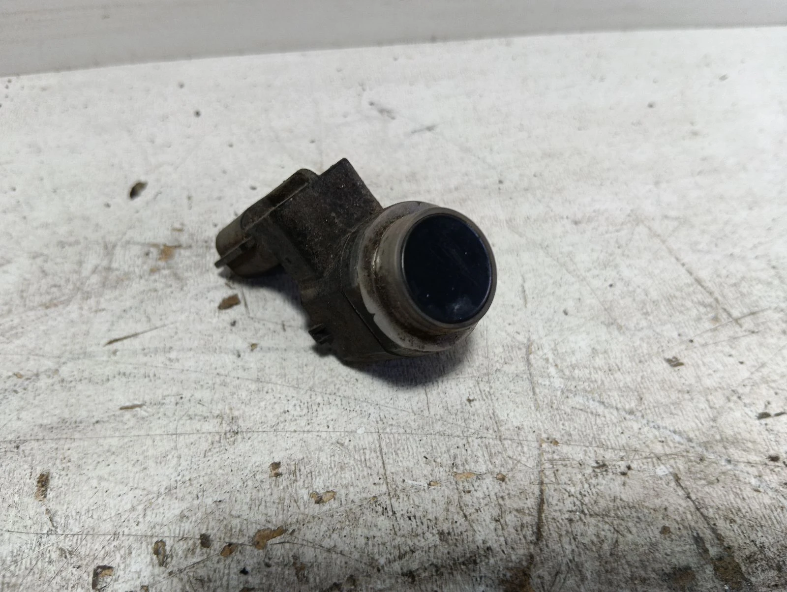 датчик за парктроник 284384EA0A черен Nissan Qashqai
