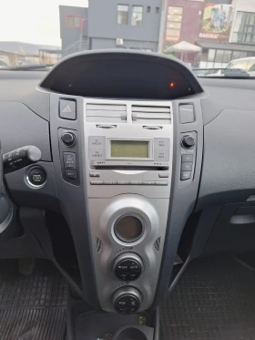Toyota Yaris, снимка 11