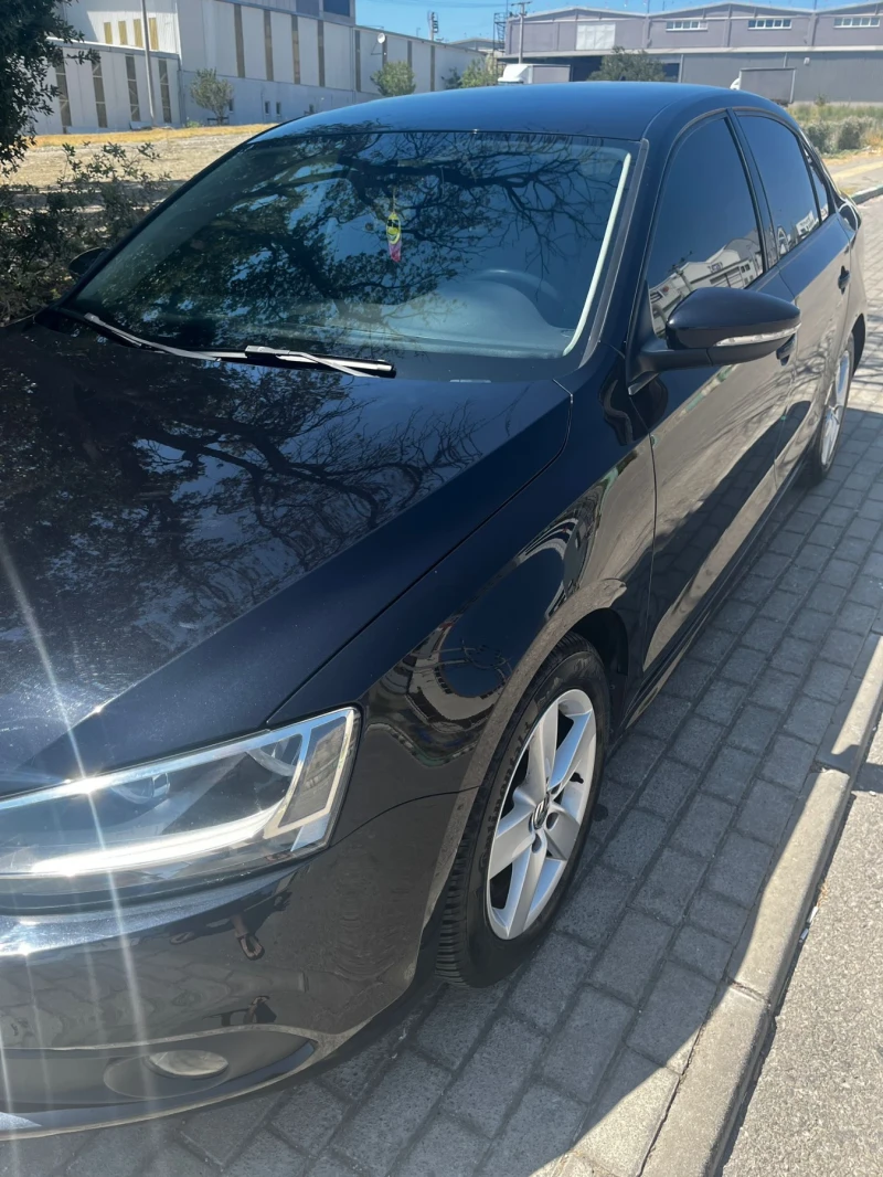 VW Jetta, снимка 9 - Автомобили и джипове - 47796551