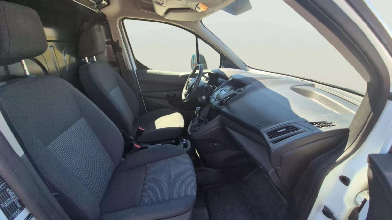 Ford Connect 1.5 TDCi, снимка 9 - Автомобили и джипове - 52089520