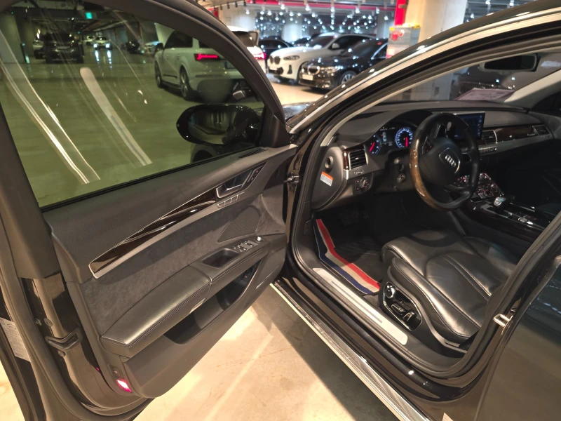 Audi A8 4.2 TDI ОЧАКВАН ВНОС - ПЕРФЕКТНА, снимка 8 - Автомобили и джипове - 52522912