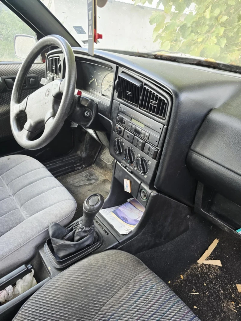 VW Passat, снимка 8 - Автомобили и джипове - 52915905