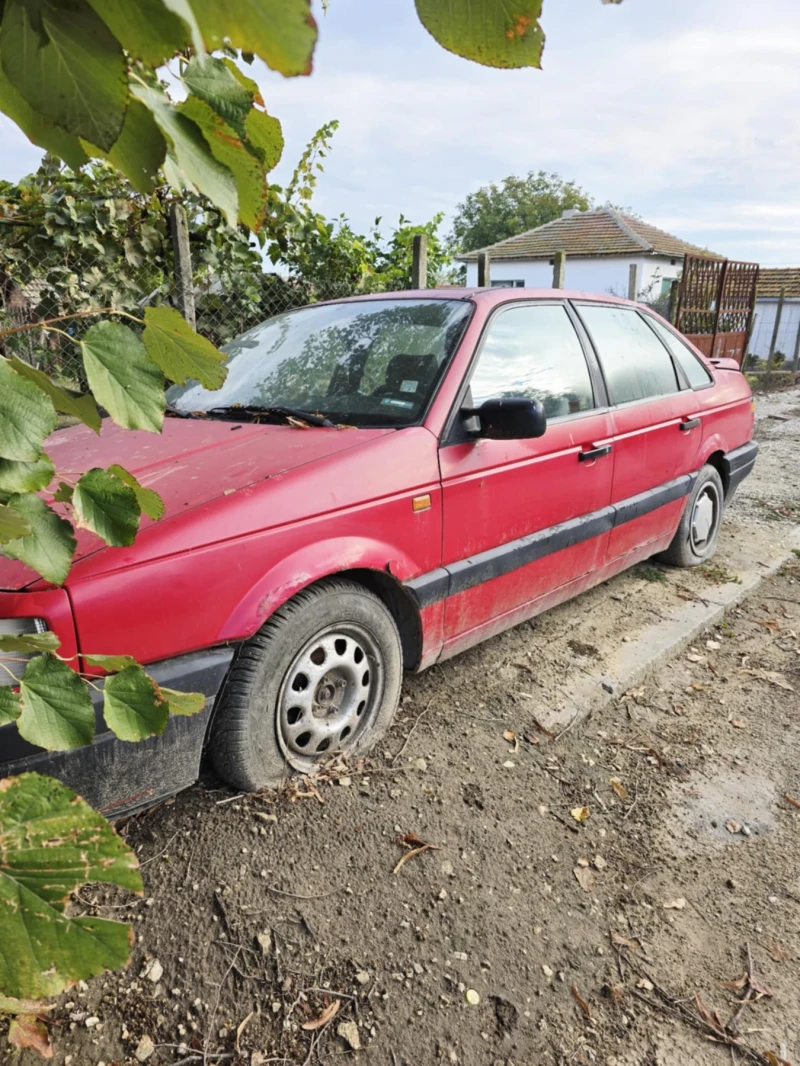 VW Passat, снимка 2 - Автомобили и джипове - 52915905