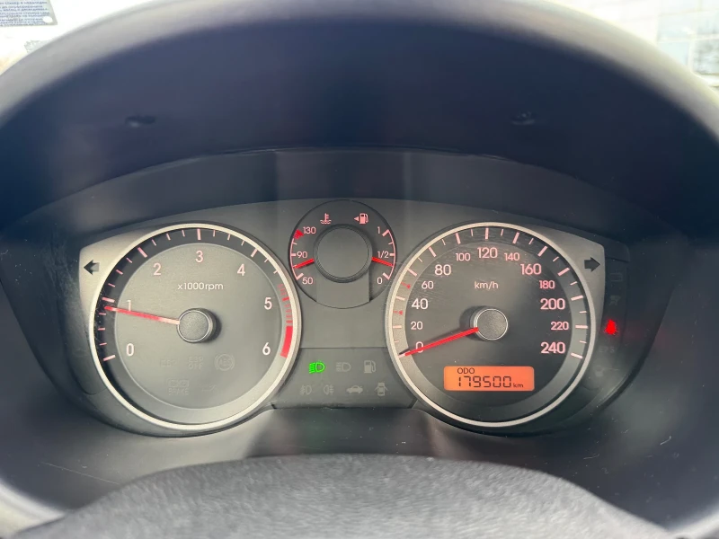 Hyundai I20, снимка 12 - Автомобили и джипове - 53237413