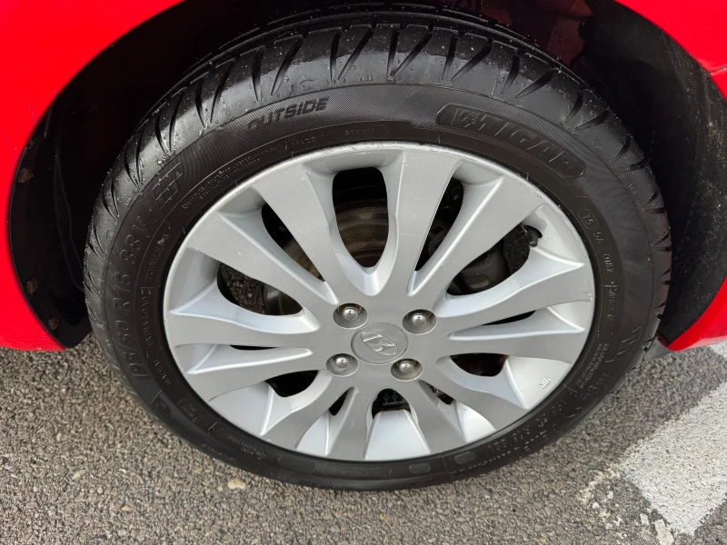 Hyundai I20, снимка 13 - Автомобили и джипове - 53237413