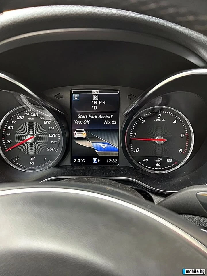 Mercedes-Benz C 220 AMG Line, снимка 8 - Автомобили и джипове - 55769291