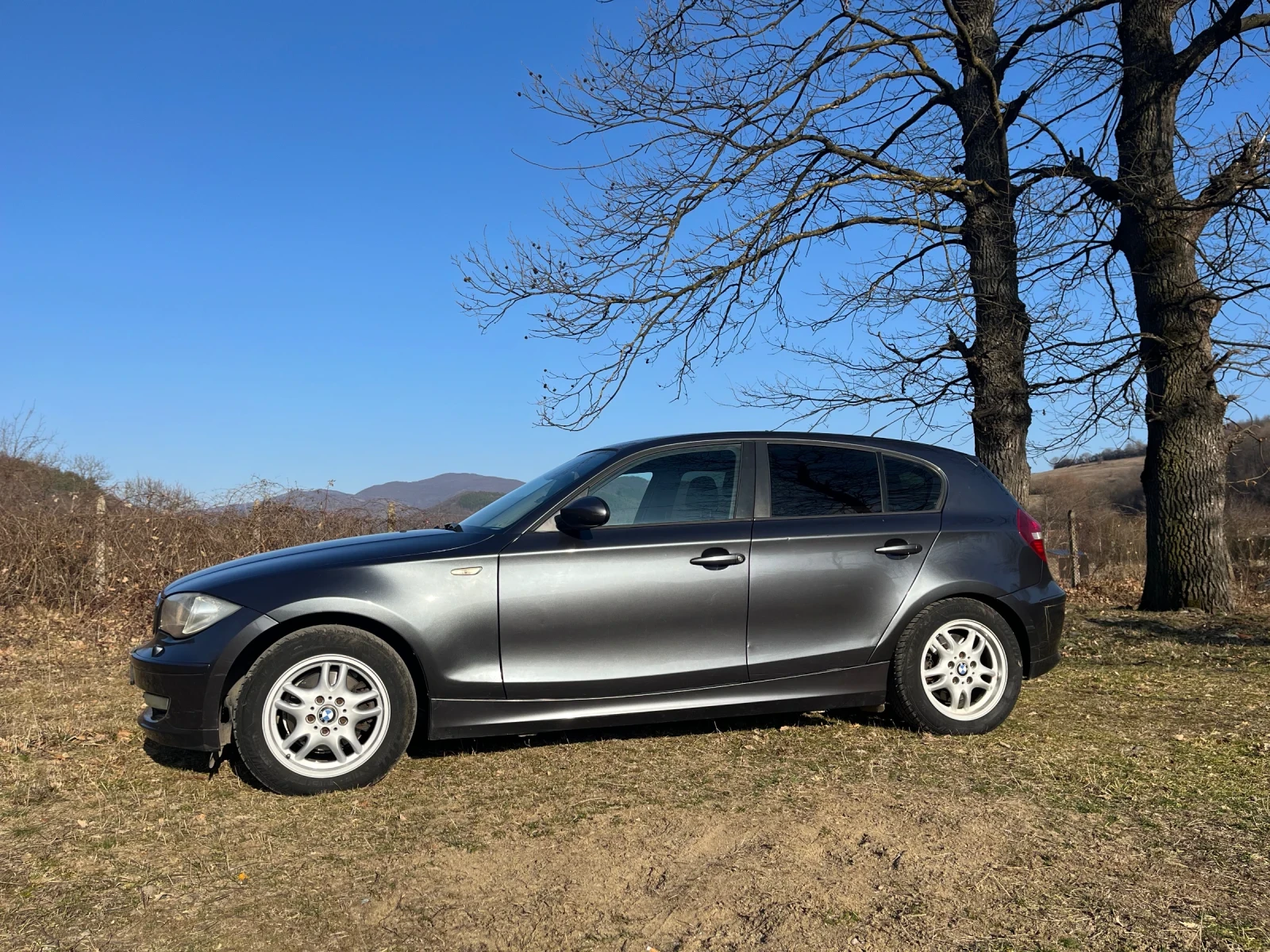BMW 118, снимка 1