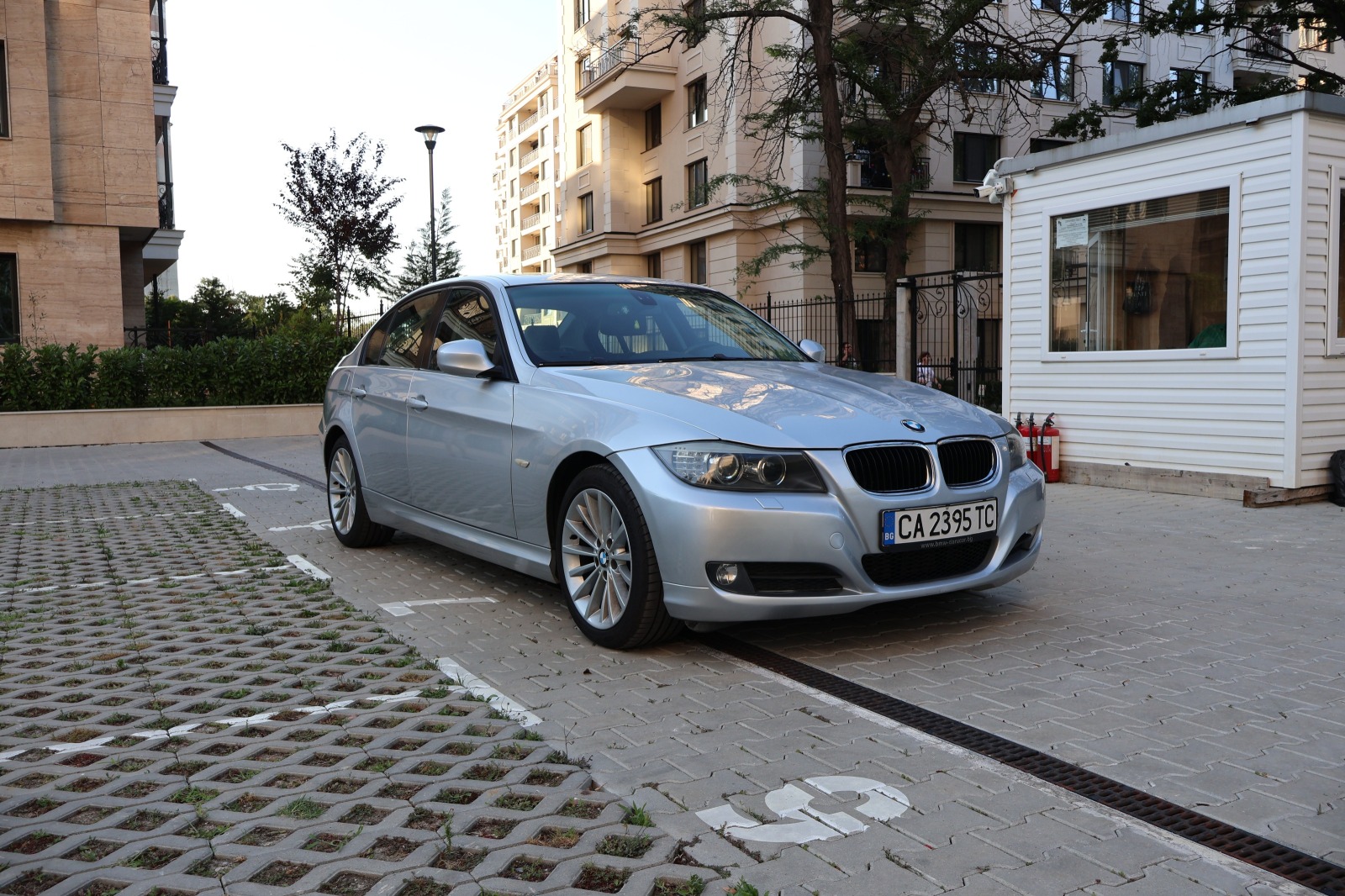 BMW 320 320d Facelift - изображение 4