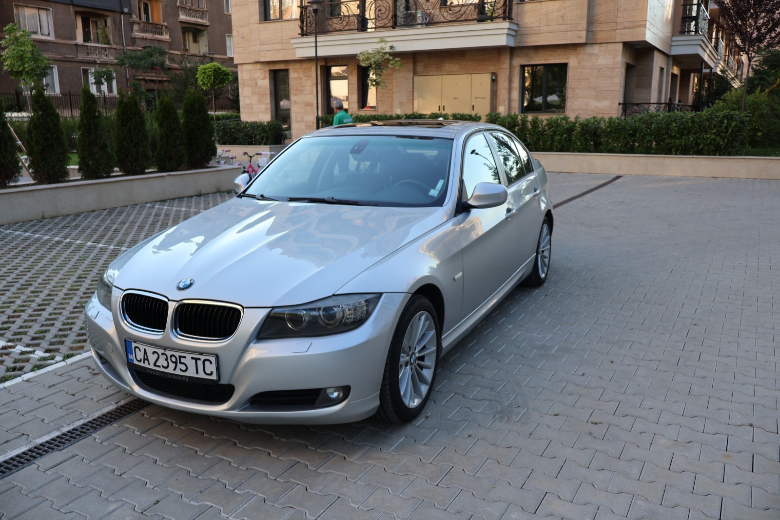 BMW 320 320d Facelift - изображение 7