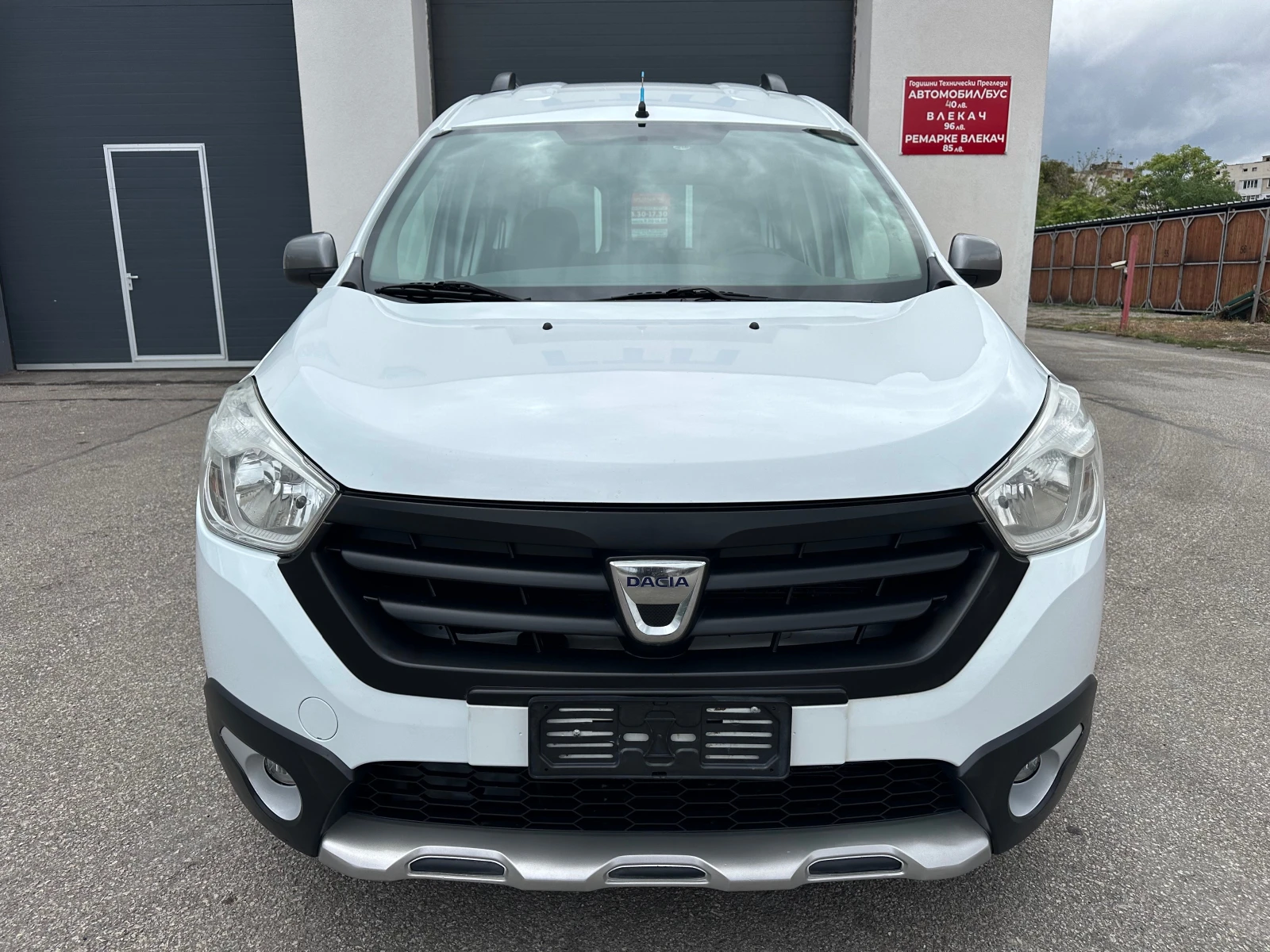 Dacia Dokker 1.5dCi Stepway Навигация Euro 6B - изображение 2