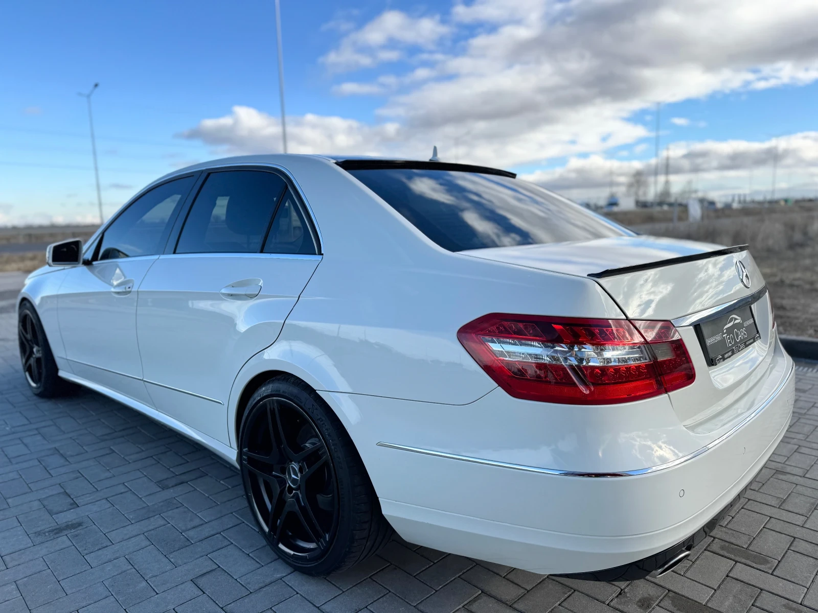 Mercedes-Benz E 350 CDI 231к.с / AVANTGARDE / KOJA / CAMERA / XENON - изображение 6