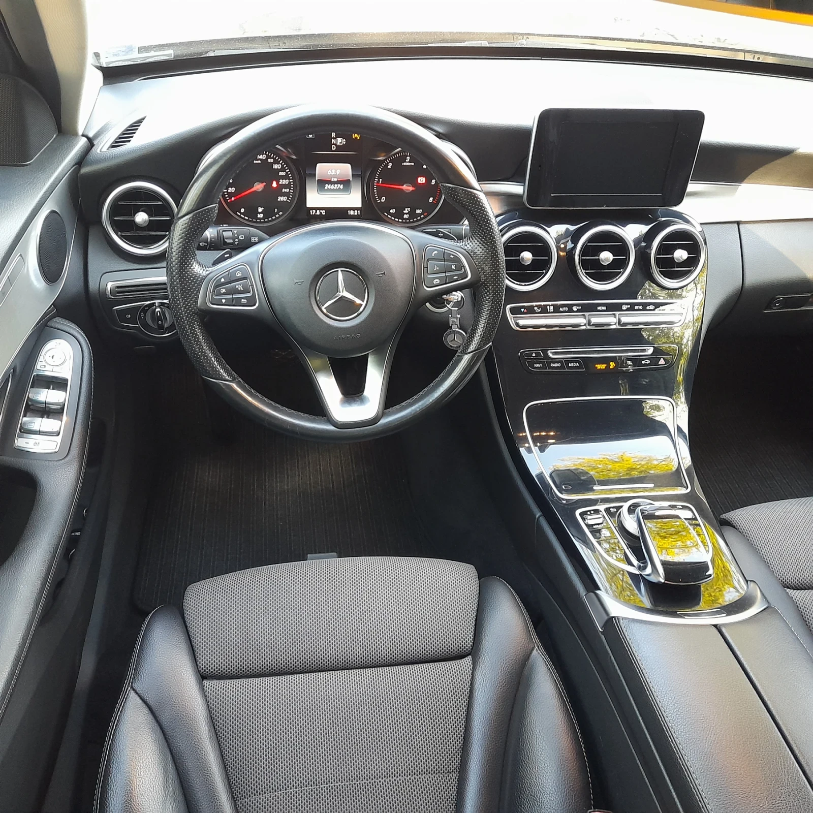 Mercedes-Benz C 200 Automatic 7G - изображение 8
