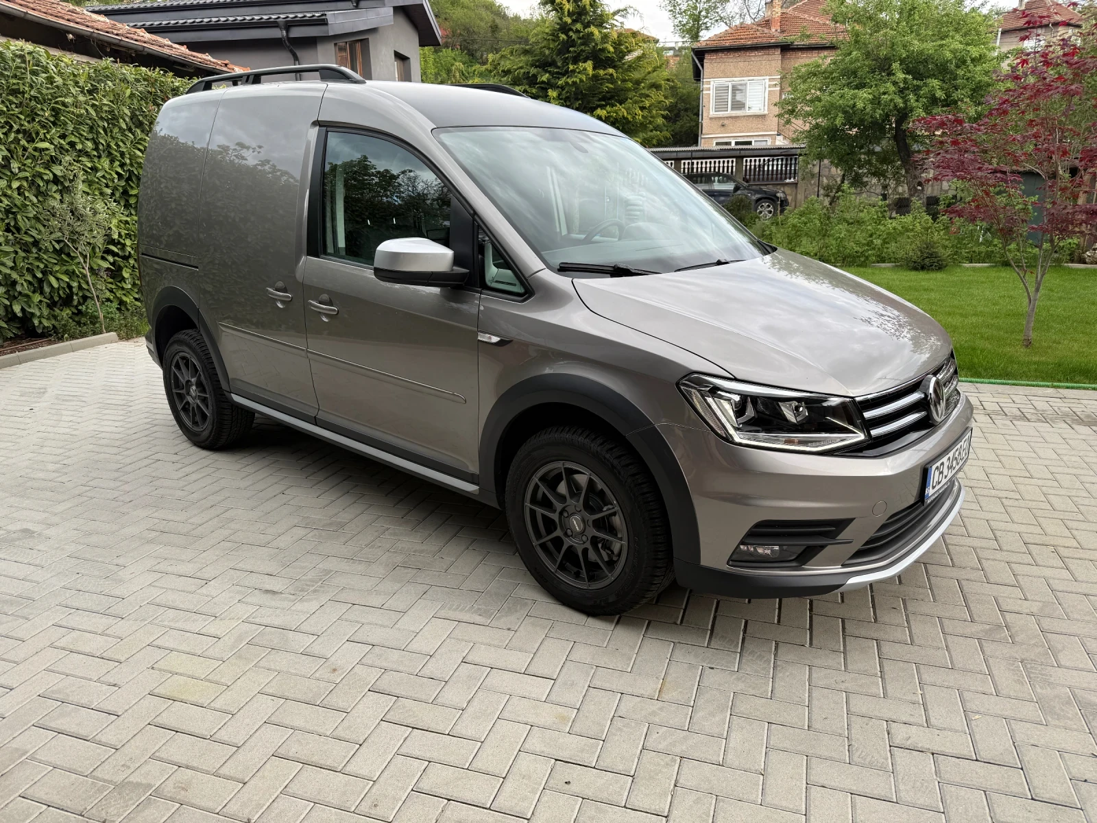 VW Caddy Alltrack DSG 4x4 Distronik navi kamera - изображение 2