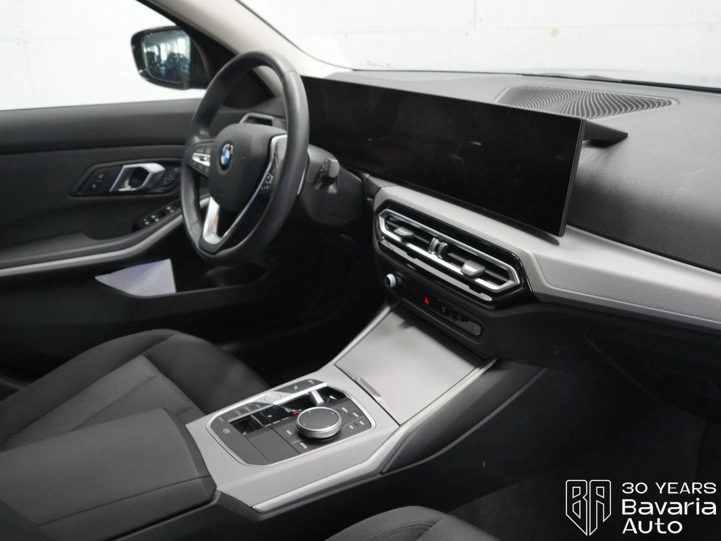 BMW 320 d Touring Steptronic - изображение 7