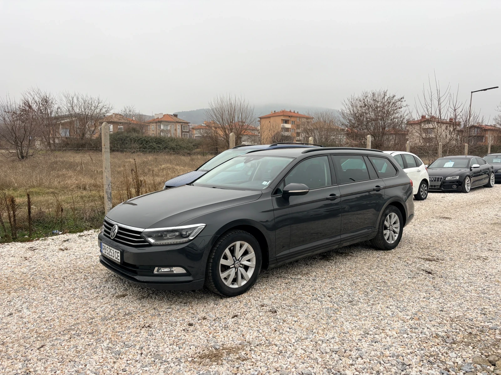 VW Passat Comanreal Avtomat БАРТЕР Keyles Navi Podgrev  - изображение 6