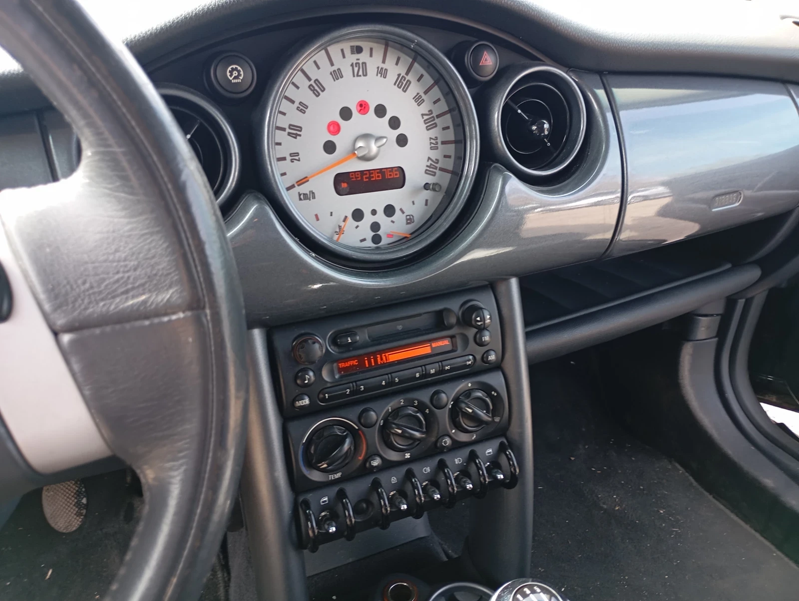 Mini One Cuper, снимка 6 - Автомобили и джипове - 53843508