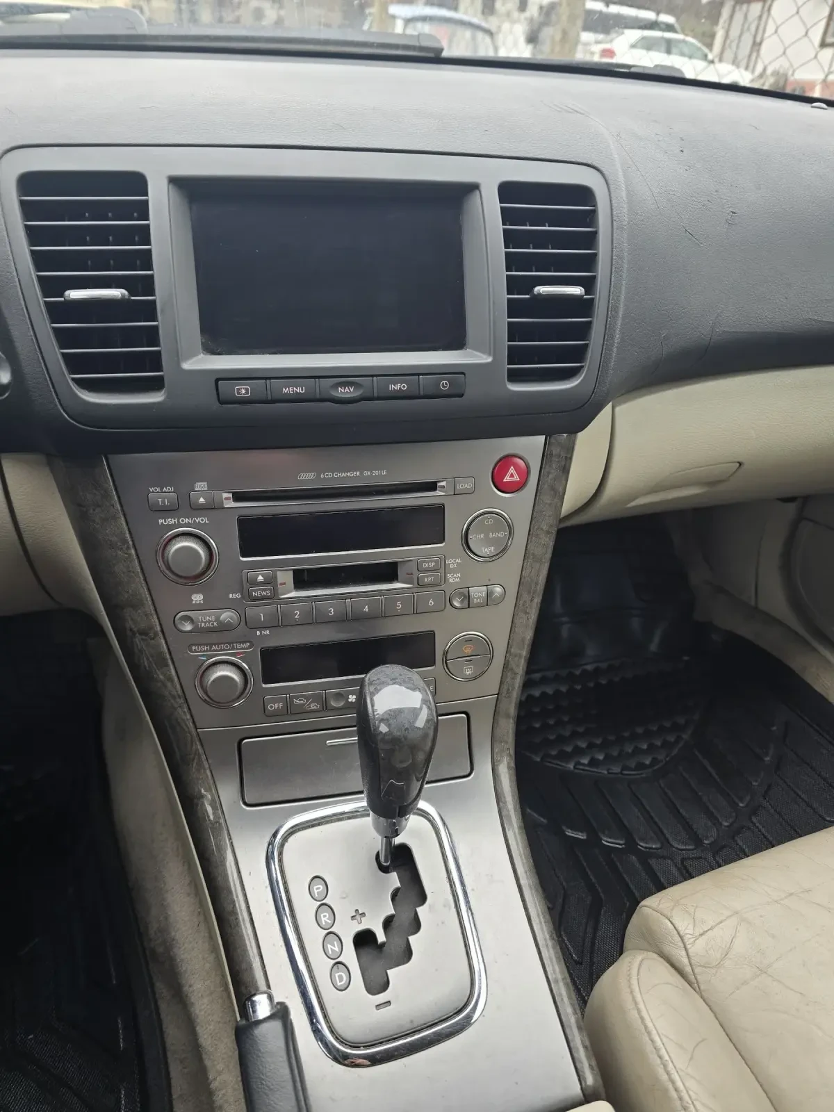 Subaru Outback 3.0H6 , снимка 13 - Автомобили и джипове - 53946817