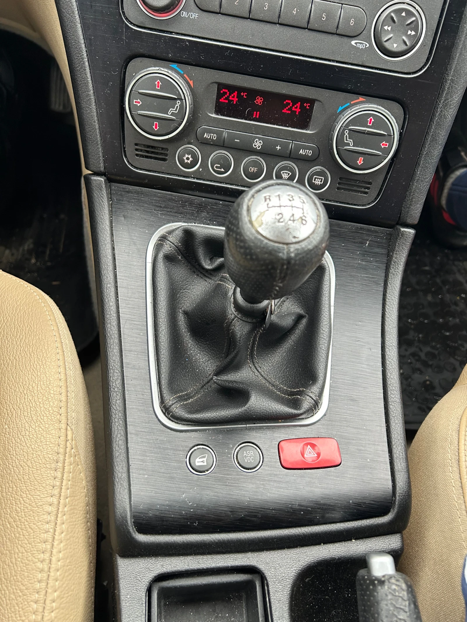 Alfa Romeo 159 sportwagon 2.0 jtdm 170hp, снимка 12 - Автомобили и джипове - 54116550