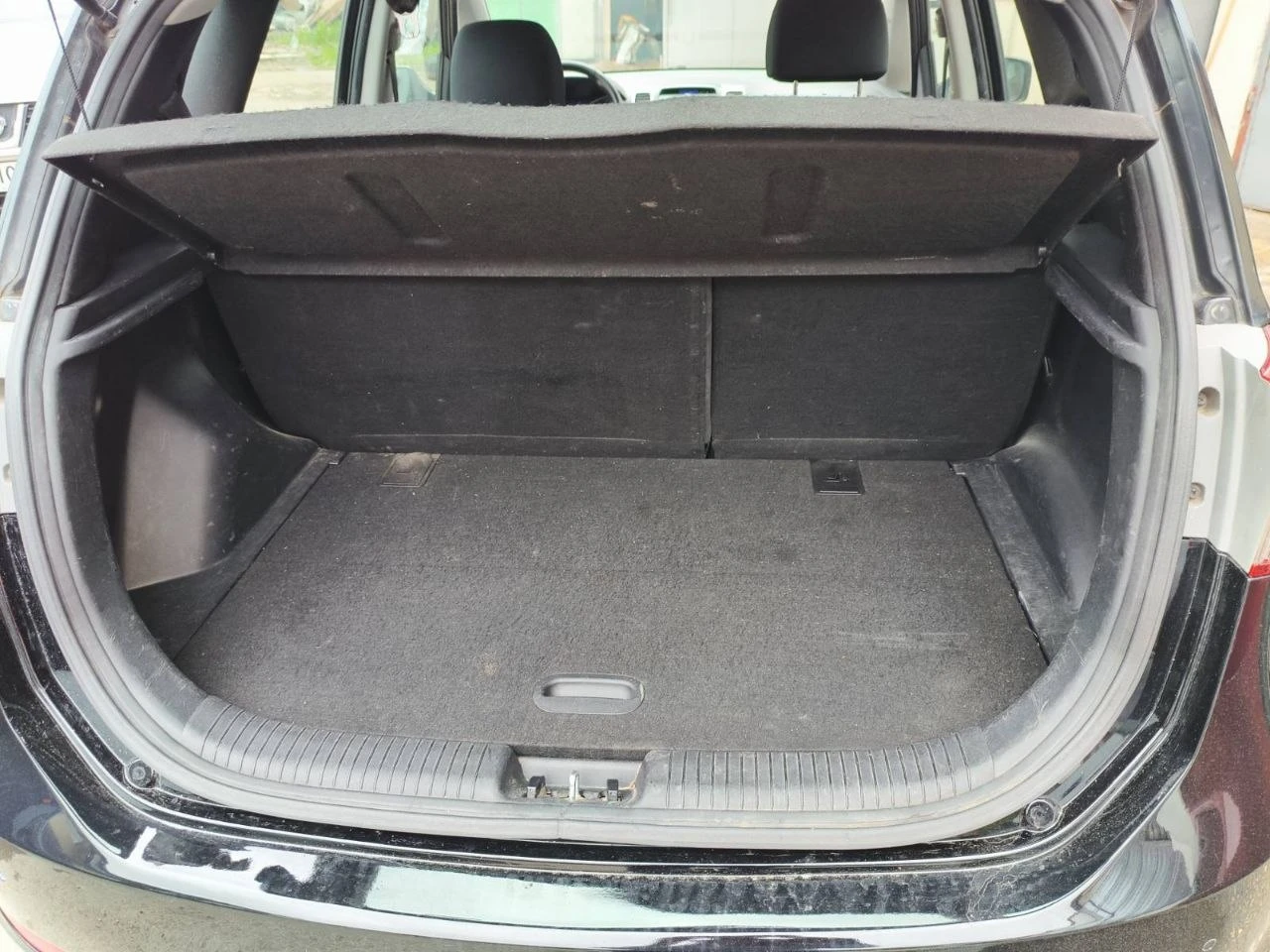 Hyundai Ix20 1.6 CRDi, снимка 12 - Автомобили и джипове - 54080831