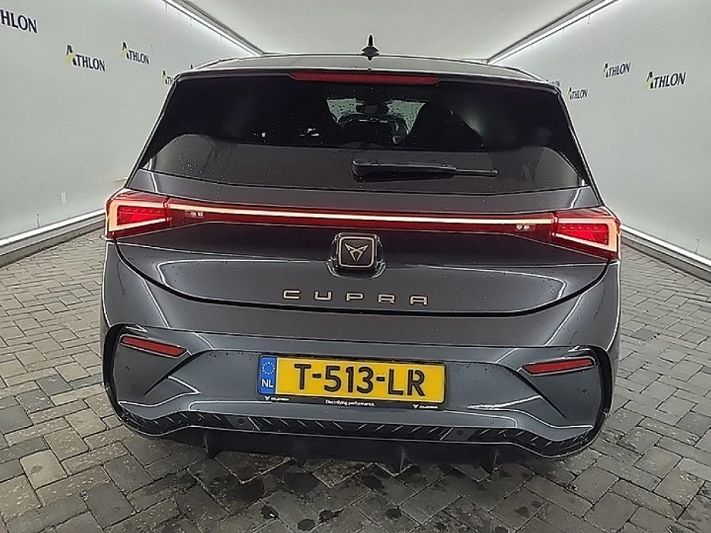 Cupra Born Essential, снимка 4 - Автомобили и джипове - 54147397