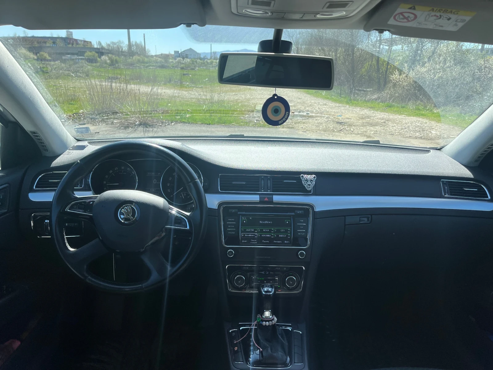 Skoda Superb 2.0 TDI 4x4, снимка 8 - Автомобили и джипове - 54199343