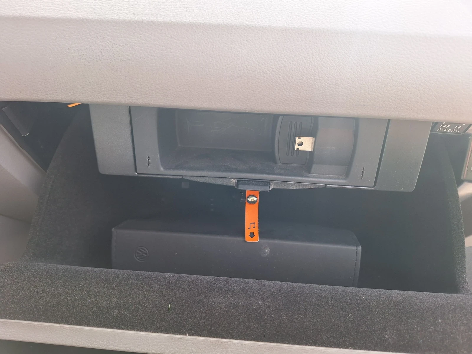 VW Passat 2.0 BMP, снимка 11 - Автомобили и джипове - 54329805