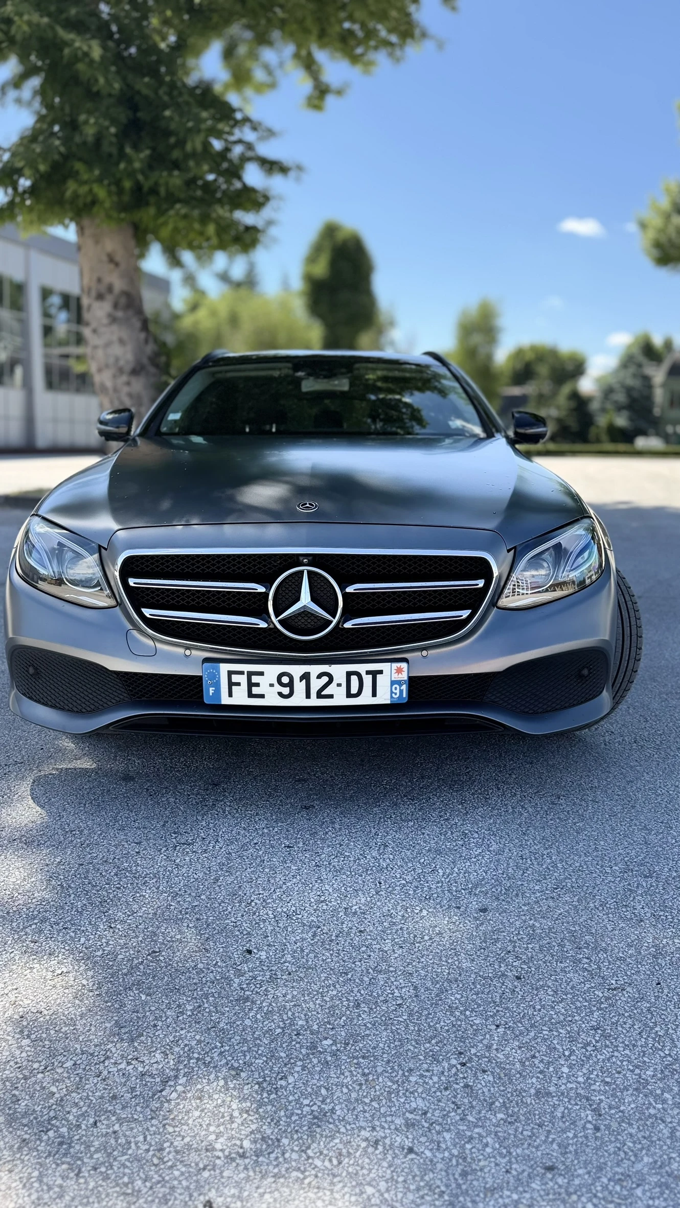 Mercedes-Benz E 350 KEYLESS, Distronic/Burmester/360 /HUD/Panorama, снимка 3 - Автомобили и джипове - 54710049