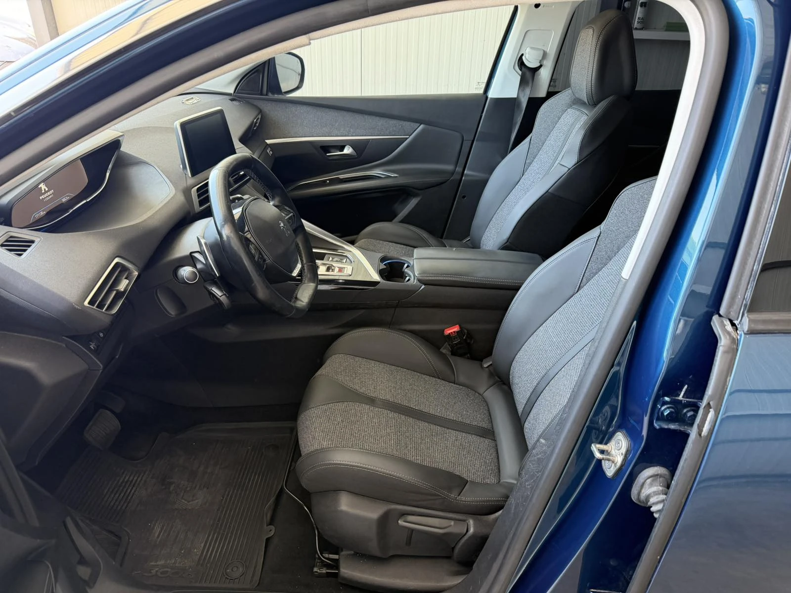 Peugeot 3008 1.6  Hybrid, снимка 7 - Автомобили и джипове - 55391617