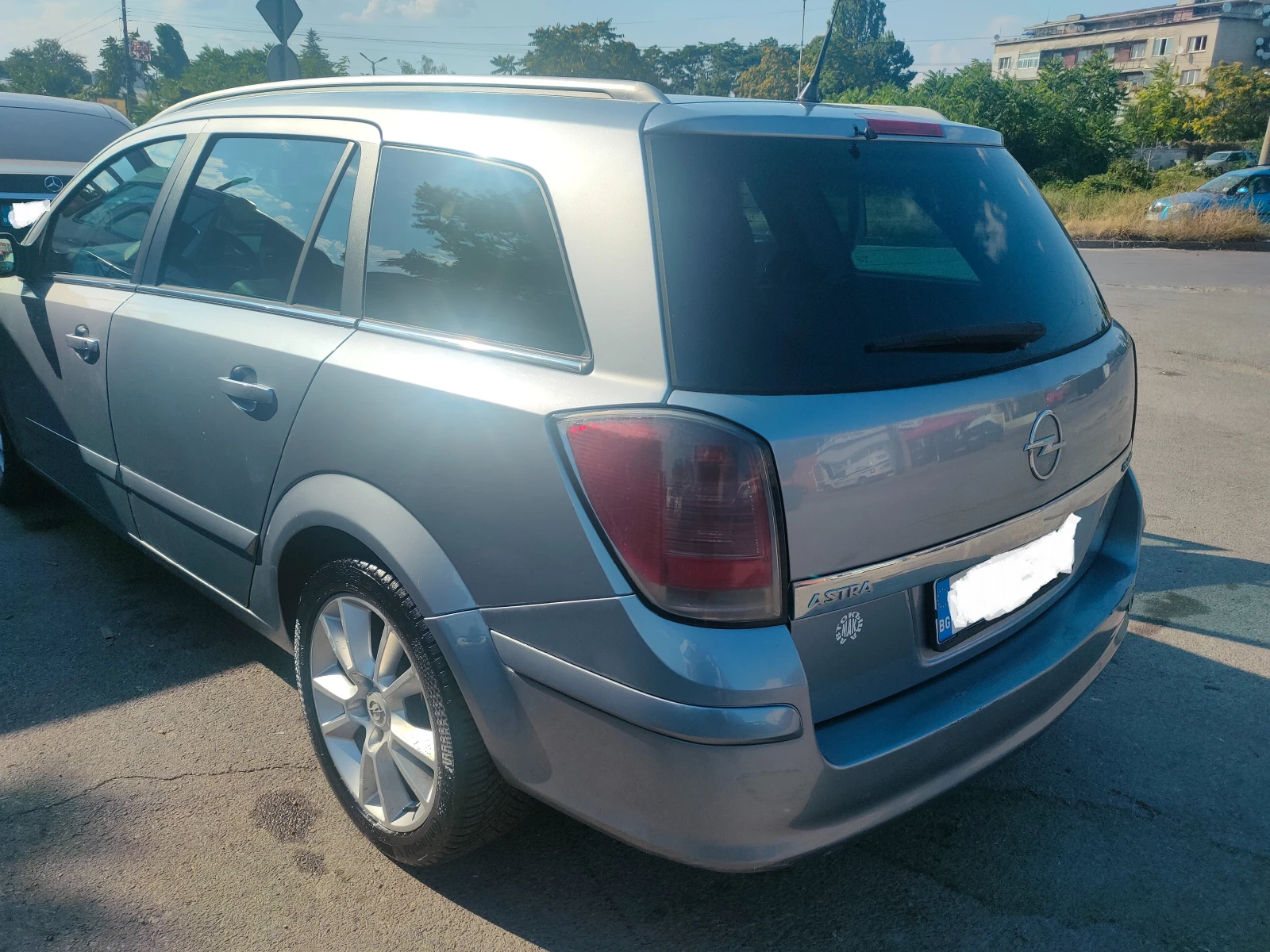 Opel Astra H, снимка 2 - Автомобили и джипове - 55665321