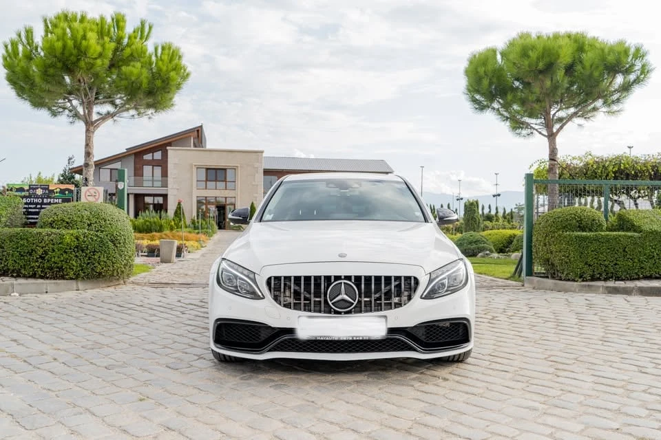 Mercedes-Benz C 220 AMG Line, снимка 9 - Автомобили и джипове - 55769291