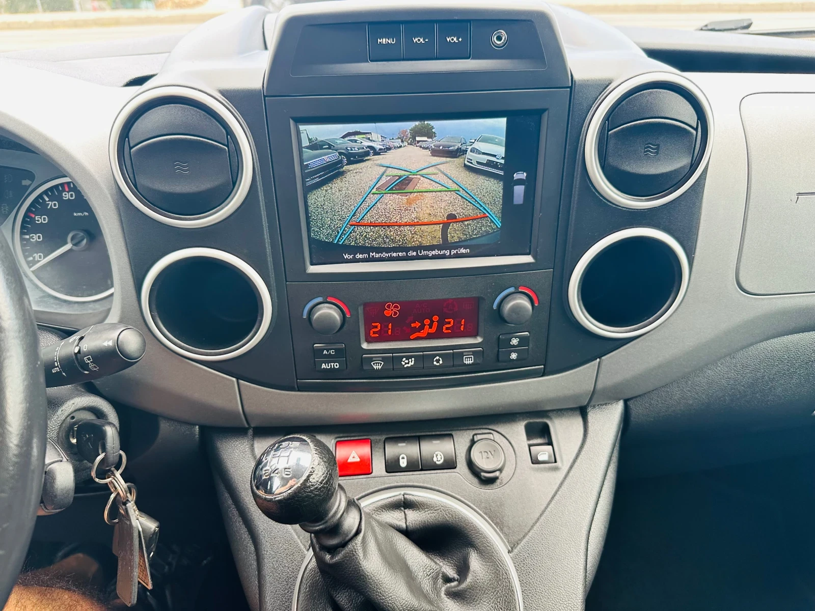 Peugeot Partner 1.6hdi, снимка 12 - Автомобили и джипове - 55789177