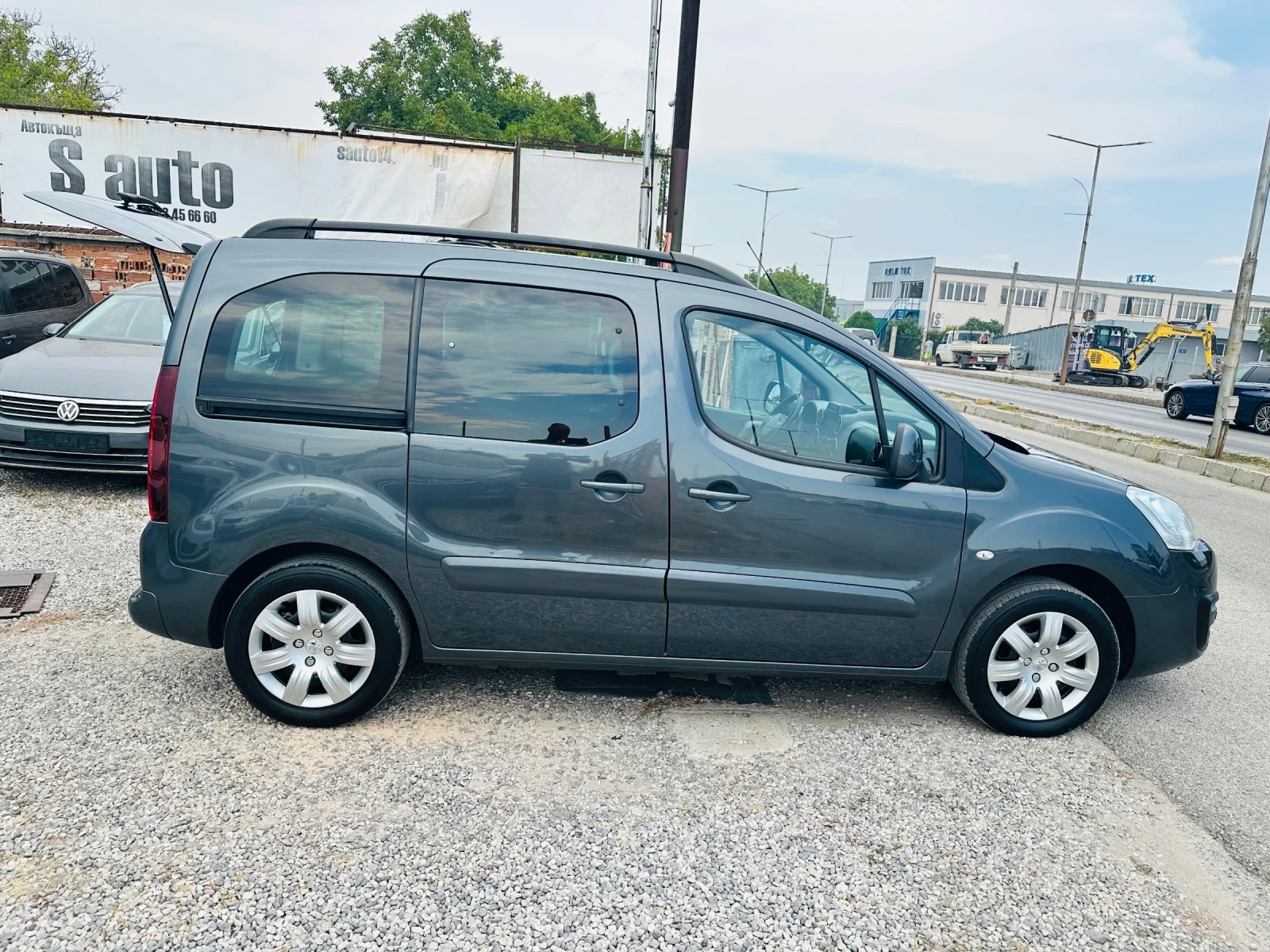 Peugeot Partner 1.6hdi, снимка 3 - Автомобили и джипове - 55789177