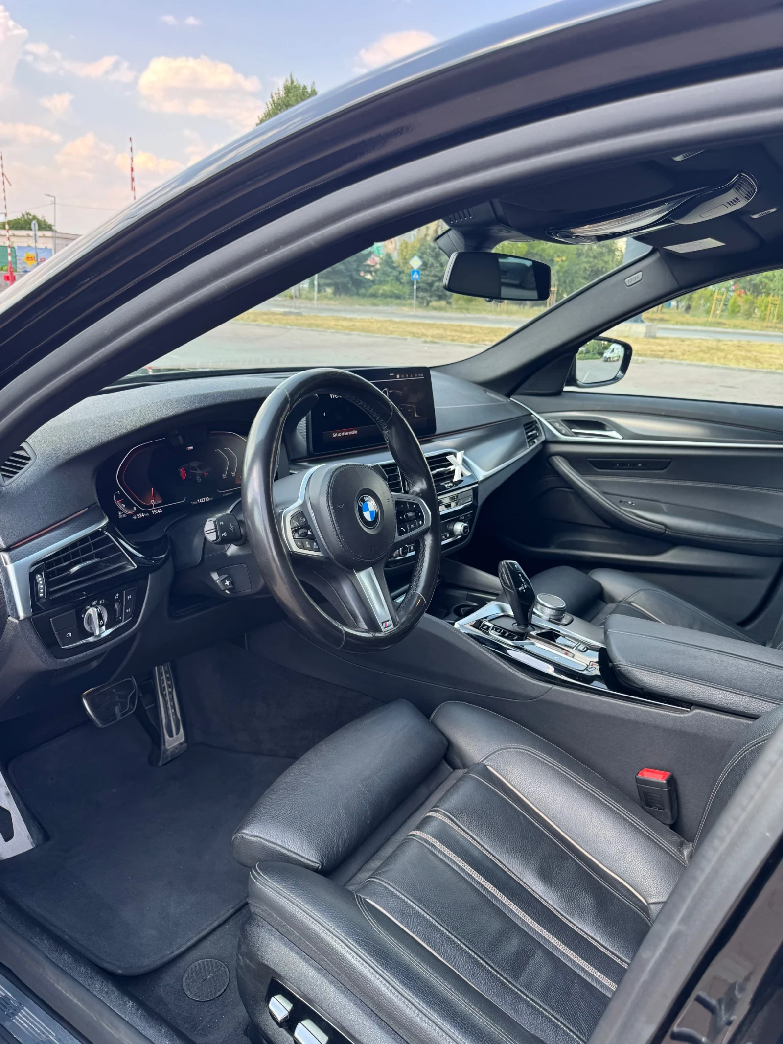 BMW 530 BMW 530d xDrive G30 LCI, снимка 9 - Автомобили и джипове - 55871583