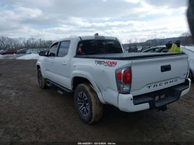 Toyota Tacoma  TRD SPORT /CARFAX/4x4 /КЛИП, снимка 6