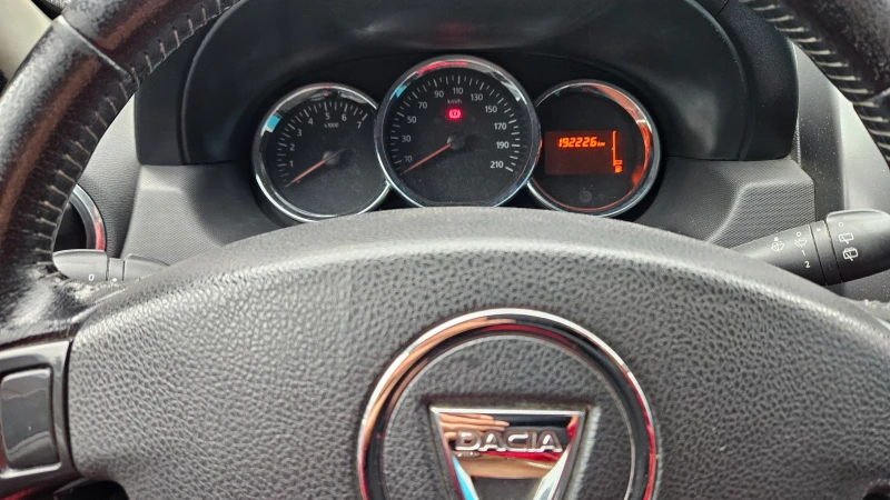 Dacia Duster 4x4/Клима/от БГ/дизел/отлично състояние , снимка 8 - Автомобили и джипове - 52544241