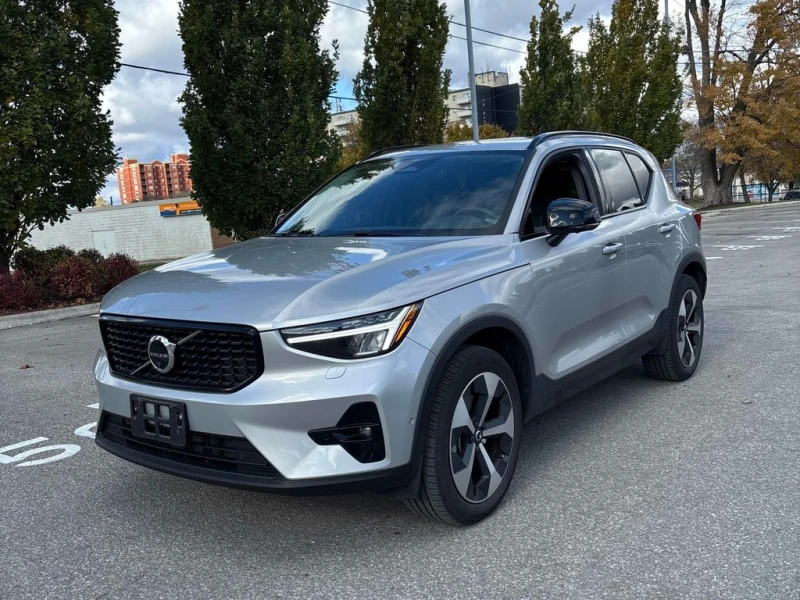 Volvo XC40 * Plus Dark Theme * CARFAX * БЕЗ ПЪРВОНАЧАЛНА ВНОС